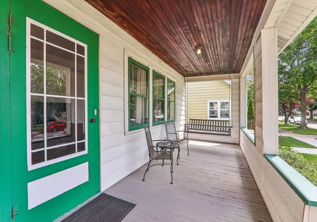 Homes for sale in Chicago, IL | 7256 W Thorndale Ave, Chicago, IL 60631 | MLS# 12657212
