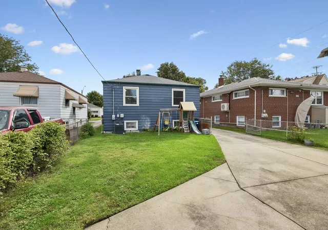 Photo 20 of Single family home for sale at 4612 Grove Ave, Forest View, IL 60402 | MLS# 12657216 | Listing updated on 2026-10-06