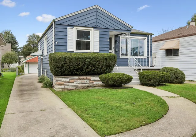 Photo 2 of Single family home for sale at 4612 Grove Ave, Forest View, IL 60402 | MLS# 12657216 | Listing updated on 2026-10-06