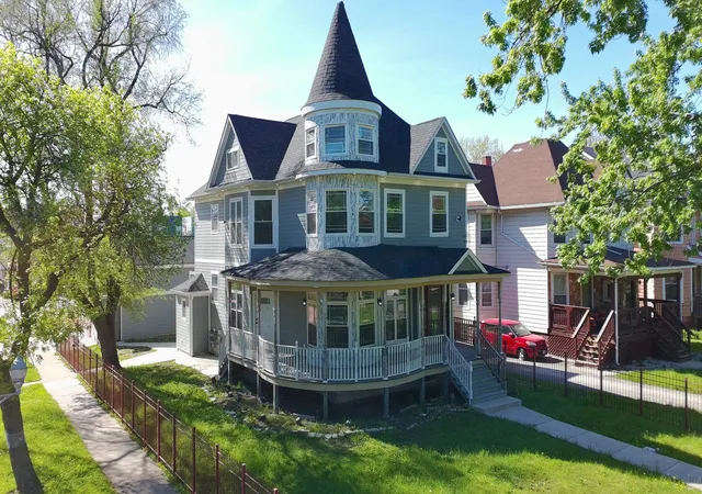 1st image of 600 N Pine Ave, Chicago, IL 60644 | MLS# 12657280
