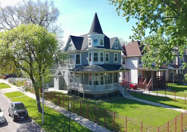 2nd image of 600 N Pine Ave, Chicago, IL 60644 | MLS# 12657280