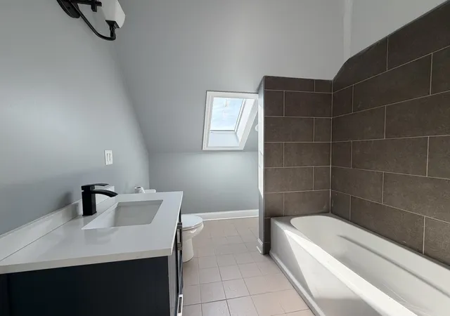 30th image of 600 N Pine Ave, Chicago, IL 60644 | MLS# 12657280