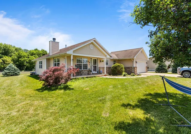 3rd image of 309 S High St, Fairmount, IL 61841 | MLS# 12657314
