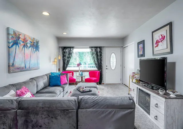Photo 3 of Condo for sale at 1104 Kimberly Rd #908, Bettendorf, IA 52722 | MLS# 12657377 | Listing updated on 2026-10-20