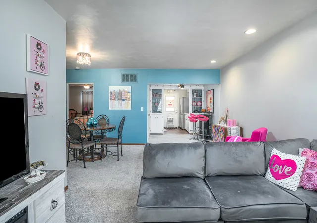 Photo 4 of Condo for sale at 1104 Kimberly Rd #908, Bettendorf, IA 52722 | MLS# 12657377 | Listing updated on 2026-10-20