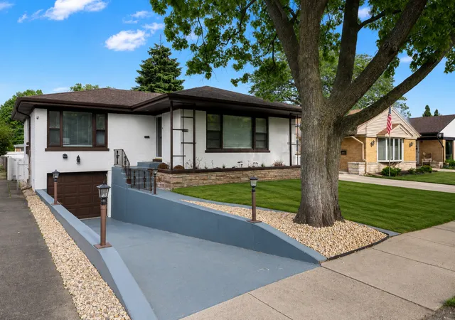 Photo 2 of Single family home for sale at 9539 Lorel Ave, Skokie, IL 60077 | MLS# 12657407 | Listing updated on 2026-09-07