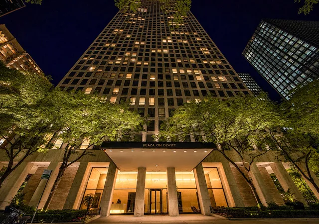 2nd image of 260 E Chestnut St #2904, Chicago, IL 60611 | MLS# 12657412