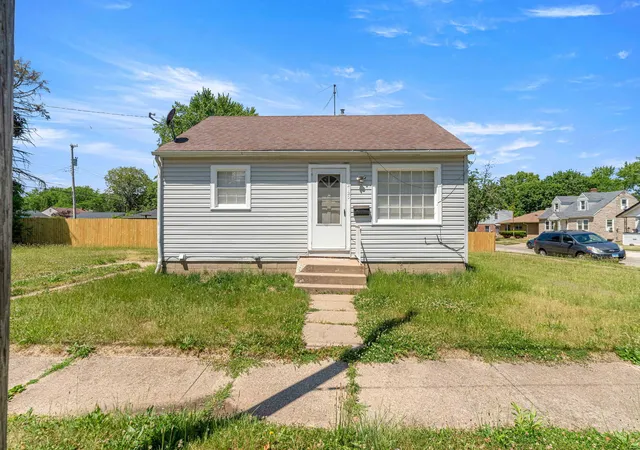 Photo 1 of Single family home for sale at 2120 Grenshaw St, Rockford, IL 61101 | MLS# 12657514 | Listing updated on 2026-09-21