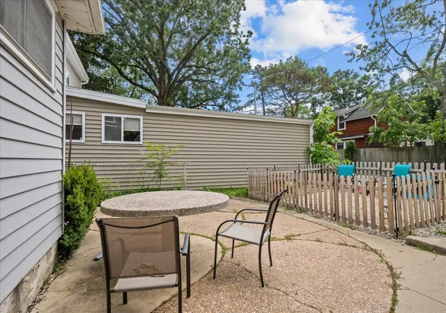 Photo 3 of Multi family home for sale at 2490 Green Bay Rd, Highland Park, IL 60035 | MLS# 12657575 | Listing updated on 2026-10-06