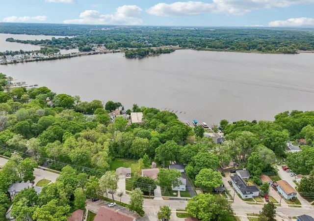 31st image of 150 Forest Ave, Fox Lake, IL 60020 | MLS# 12657809