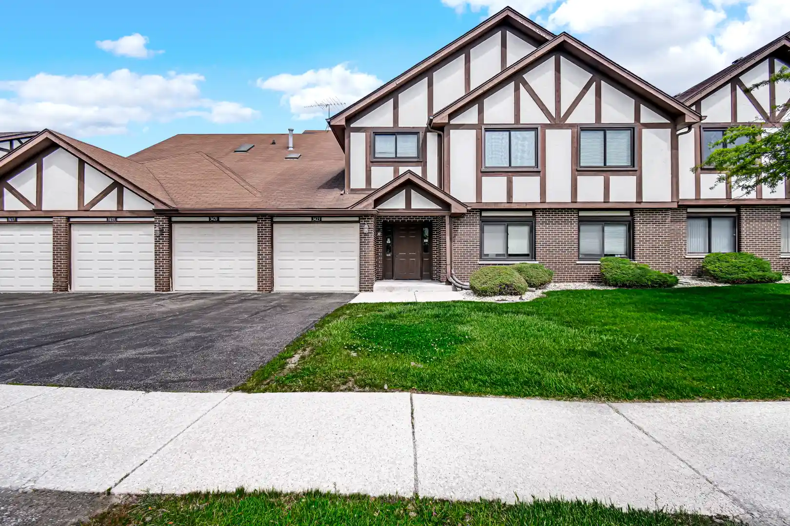Listing Photo 1 - Condo for sale in 3417 Huntley Ter located at 3417 Huntley Ter, Crete, IL 60417 - Unit 3417 Huntley Ter
