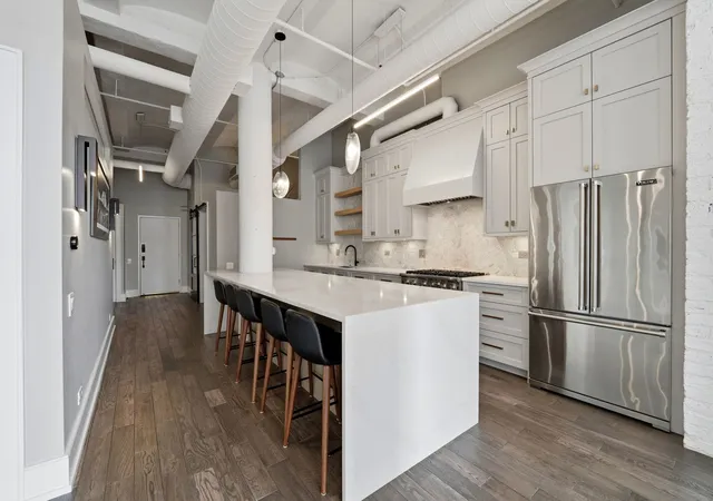 Homes for sale in Chicago, IL | 1000 W Washington Blvd, Chicago, IL 60607
