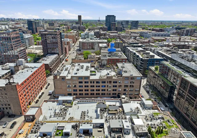 Photo 48 of Condo for sale at 1000 W Washington Blvd #406, Chicago, IL 60607 | MLS# 12657871 | Listing updated on 2026-08-17