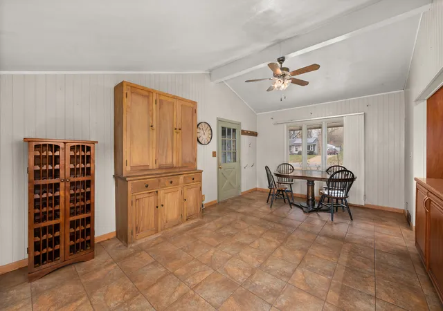 Photo 3 of Single family home for sale at 181 Tilton Park Dr, De Kalb, IL 60115 | MLS# 12657956 | Listing updated on 2026-09-28