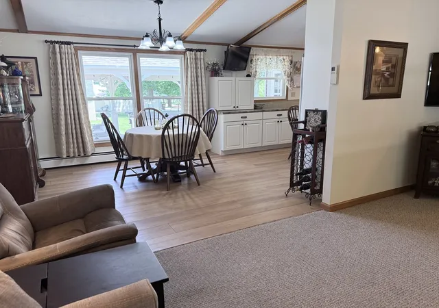 Homes for sale in Shannon, IL | 617 S Linn St, Shannon, IL 61078 | MLS# 12657978