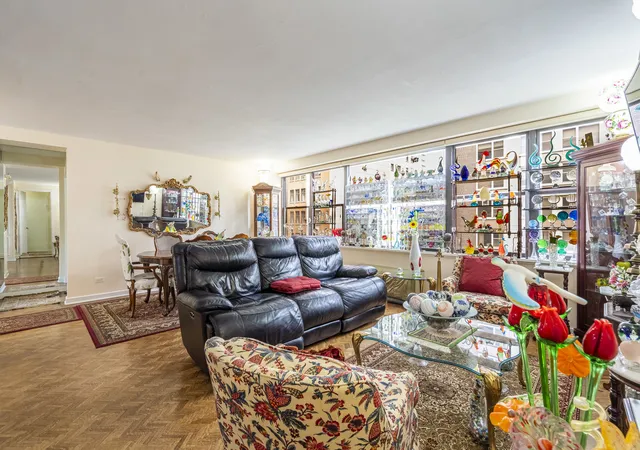 Homes for sale in Chicago, IL | 850 N Dewitt Pl #9AC, Chicago, IL 60611 | MLS# 12658006