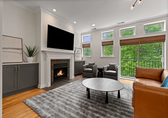 Homes for sale in Chicago, IL | 1929 N Sawyer Ave, Chicago, IL 60647