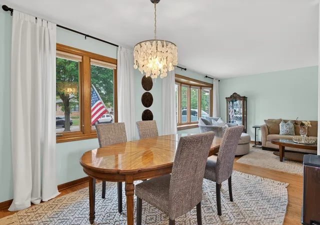 Homes for sale in Arlington Heights, IL | 1016 S Haddow Ave, Arlington Heights, IL 60005 | MLS# 12658278