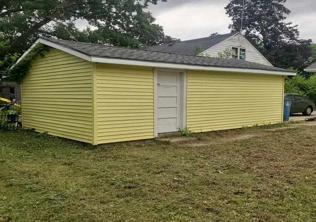 Photo 4 of Sale Pending at 959 S Western Ave, Watseka, IL 60970 | MLS# 12658315 | Listing updated on 2026-09-19