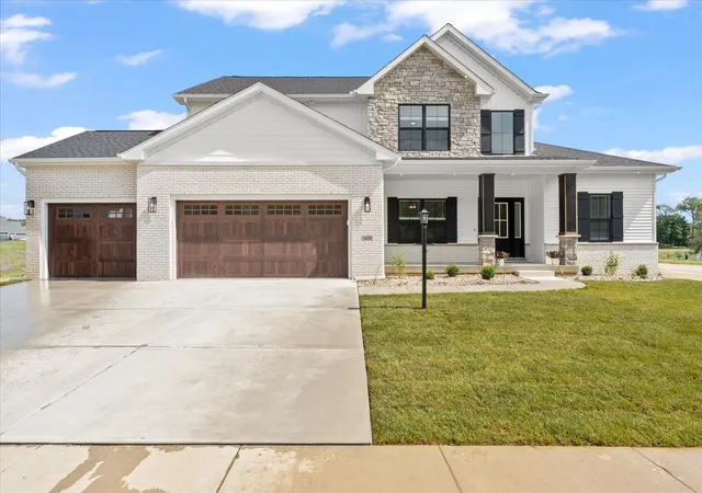 Homes for sale in Mahomet, IL | 1408 Ravenwood Dr, Mahomet, IL 61853 | MLS# 12658346