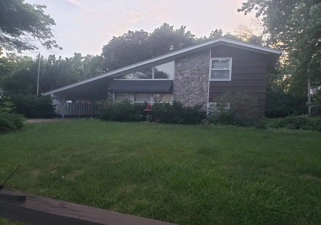 Photo 2 of Single family home for sale at 2066 38th Street, Rock Island, IL 61201 | MLS# 12658388 | Listing updated on 2026-10-06