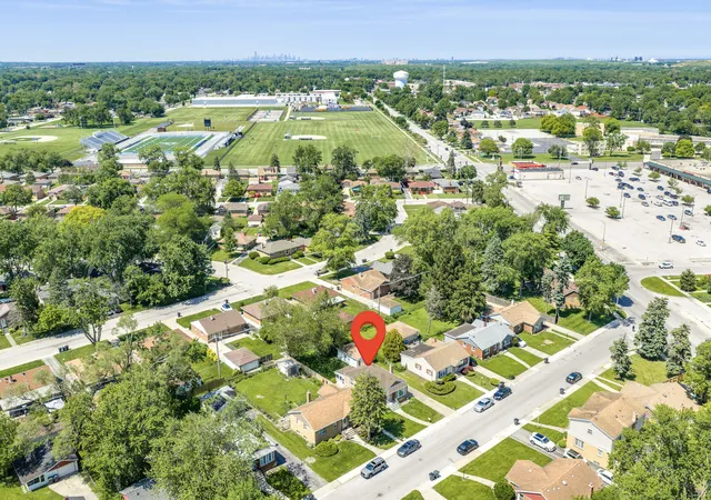3rd image of 15524 Gouwens Ln, South Holland, IL 60473 | MLS# 12658425