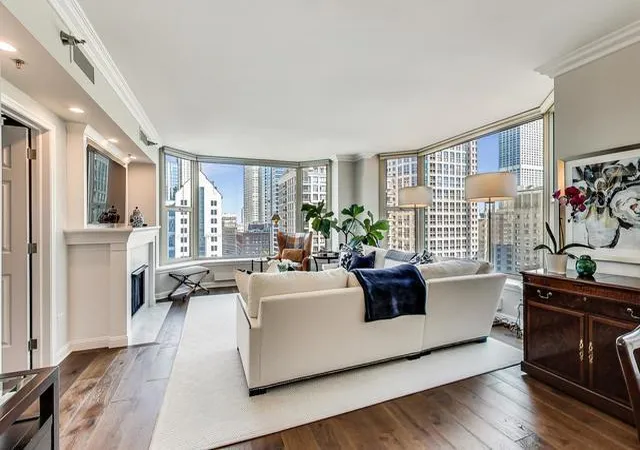 2nd image of 25 E Superior St #1906, Chicago, IL 60611 | MLS# 12658450