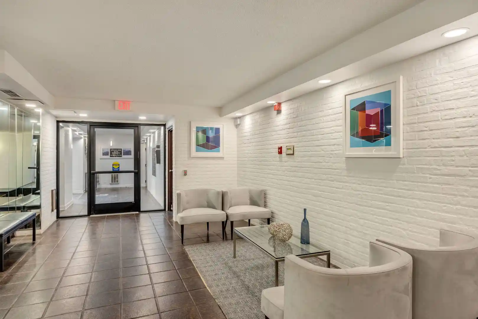 Listing Photo 2 - Condo for sale in 1671 Mission Hls Rd located at 1671 Mission Hls Rd, Northbrook, IL 60062 - Unit #502