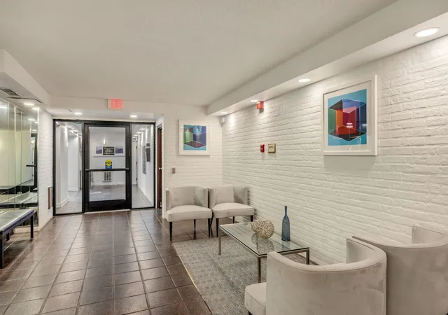 Homes for sale in Northbrook, IL | 1671 Mission Hills Rd #502, Northbrook, IL 60062 | MLS# 12658454