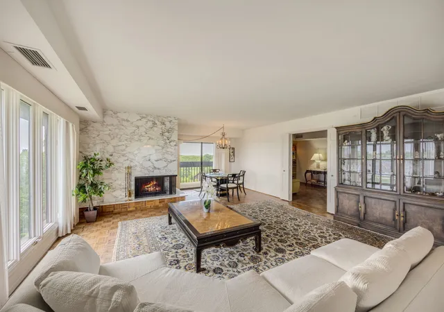Homes for sale in Northbrook, IL | 1671 Mission Hills Rd #502, Northbrook, IL 60062 | MLS# 12658454