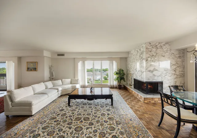 Homes for sale in Northbrook, IL | 1671 Mission Hills Rd #502, Northbrook, IL 60062 | MLS# 12658454