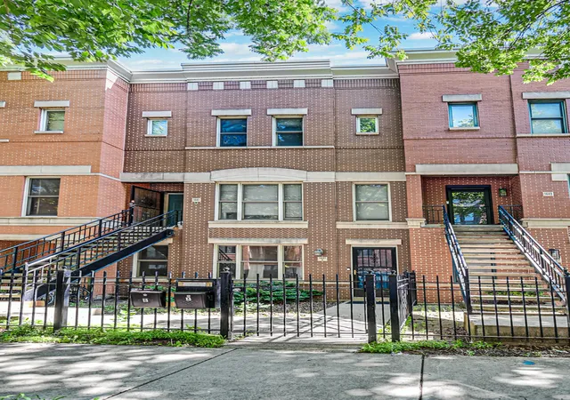 1st image of 1441 W Fillmore St #A, Chicago, IL 60607 | MLS# 12658456