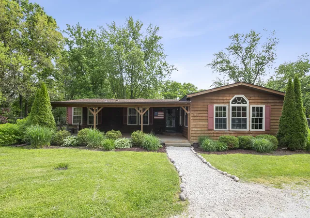 Photo 3 of Single family home for sale at 1801 Richton Rd, Steger, IL 60475 | MLS# 12658531 | Listing updated on 2026-09-01