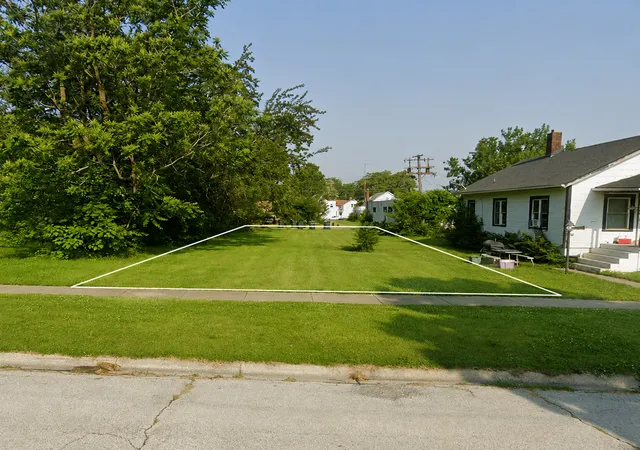 Homes for sale in Kankakee, IL | 443 N Rosewood Ave, Kankakee, IL 60901 | MLS# 12658564