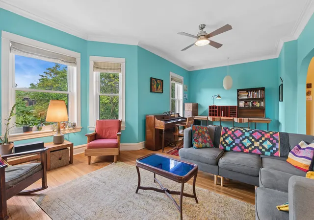 Homes for sale in Chicago, IL | 1229 W N Shore Ave, Chicago, IL 60626