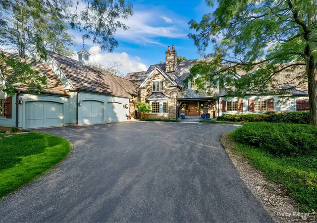 2nd image of 1425 Galloway Dr, Woodstock, IL 60098 | MLS# 12658751