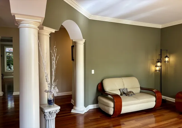 3rd image of 948 Lorie Ln, Lake Zurich, IL 60047 | MLS# 12658772