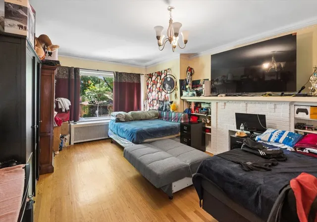 2nd image of 6630 N Maplewood Ave, Chicago, IL 60645 | MLS# 12658827
