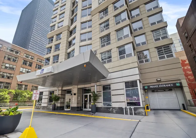Homes for sale in Chicago, IL | 440 N Wabash Ave #3810, Chicago, IL 60611 | MLS# 12658862