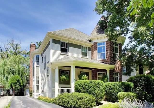 3rd image of 345 Madison Ave, Glencoe, IL 60022 | MLS# 12658971