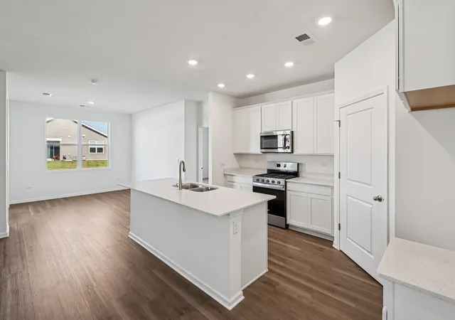 3rd image of 14616 S Azalia Cir, Plainfield, IL 60544 | MLS# 12659092