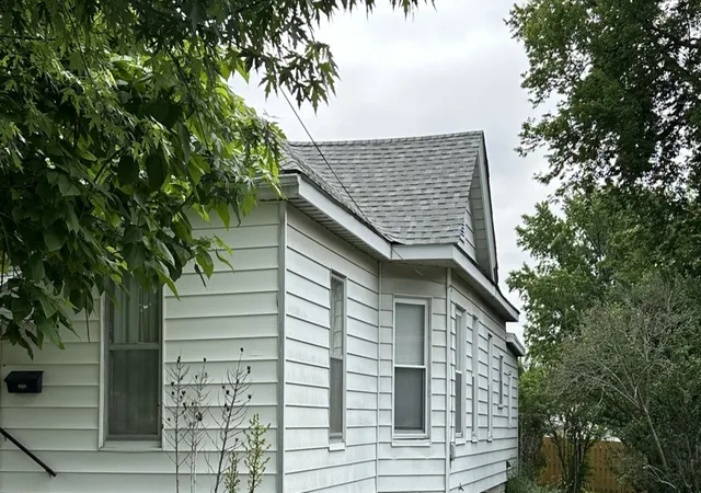 Homes for sale in Duquoin, IL | 554 North Division St, Duquoin, IL 62832 | MLS# 12659130