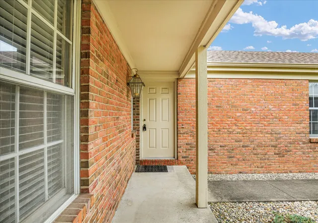 5th image of 1501 Broadmoor Dr #B, Champaign, IL 61821 | MLS# 12659160