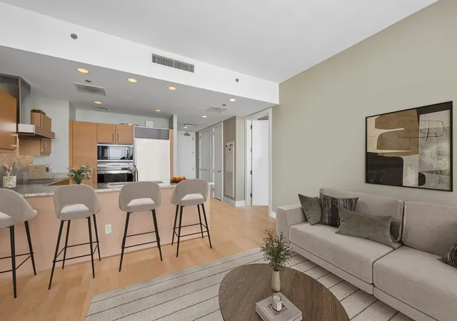 Photo 3 of Condo for sale at 401 N Wabash Ave #39E, Chicago, IL 60611 | MLS# 12659196 | Listing updated on 2026-09-01