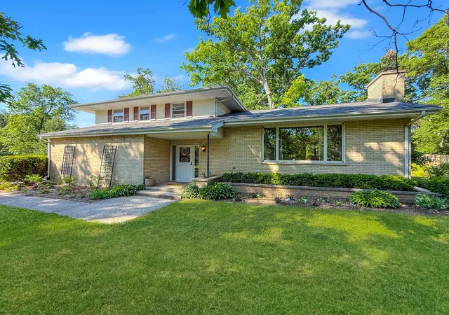 Homes for sale in Crystal Lake, IL | 4705 Wild Cherry Rd, Crystal Lake, IL 60012 | MLS# 12659269