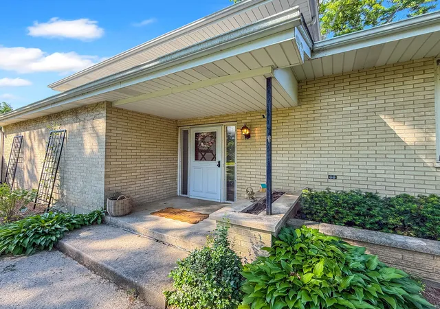 Homes for sale in Crystal Lake, IL | 4705 Wild Cherry Rd, Crystal Lake, IL 60012 | MLS# 12659269
