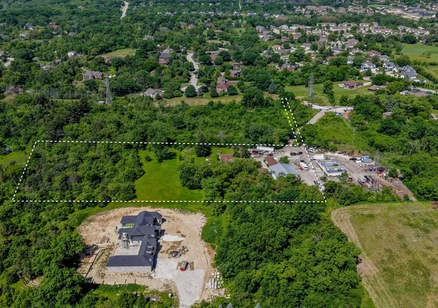 Homes for sale in Lemont, IL | 12799 Archer Ave, Lemont, IL 60439 | MLS# 12659290