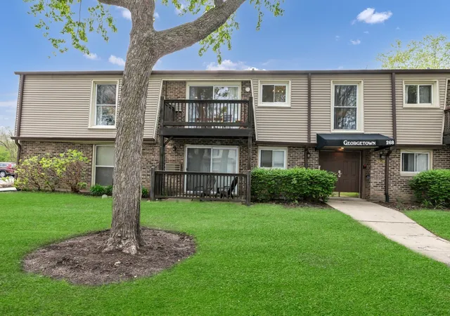 Homes for sale in Palatine, IL | 268 N Carter St #201, Palatine, IL 60067 | MLS# 12659328