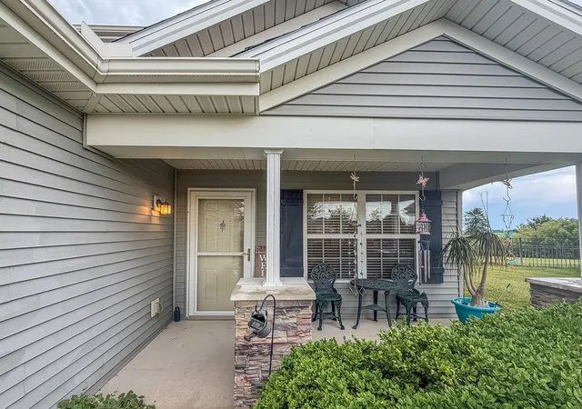4th image of 302 Luria Ln, Champaign, IL 61822 | MLS# 12659361