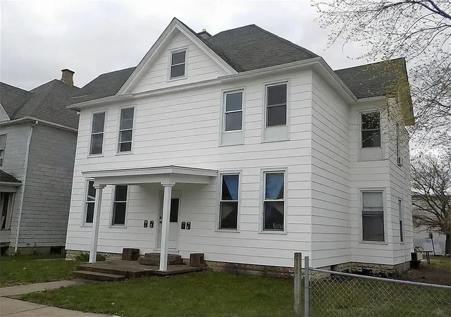 Homes for sale in Davenport, IA | 1819 W 3Rd St, Davenport, IA 52802 | MLS# 12659474